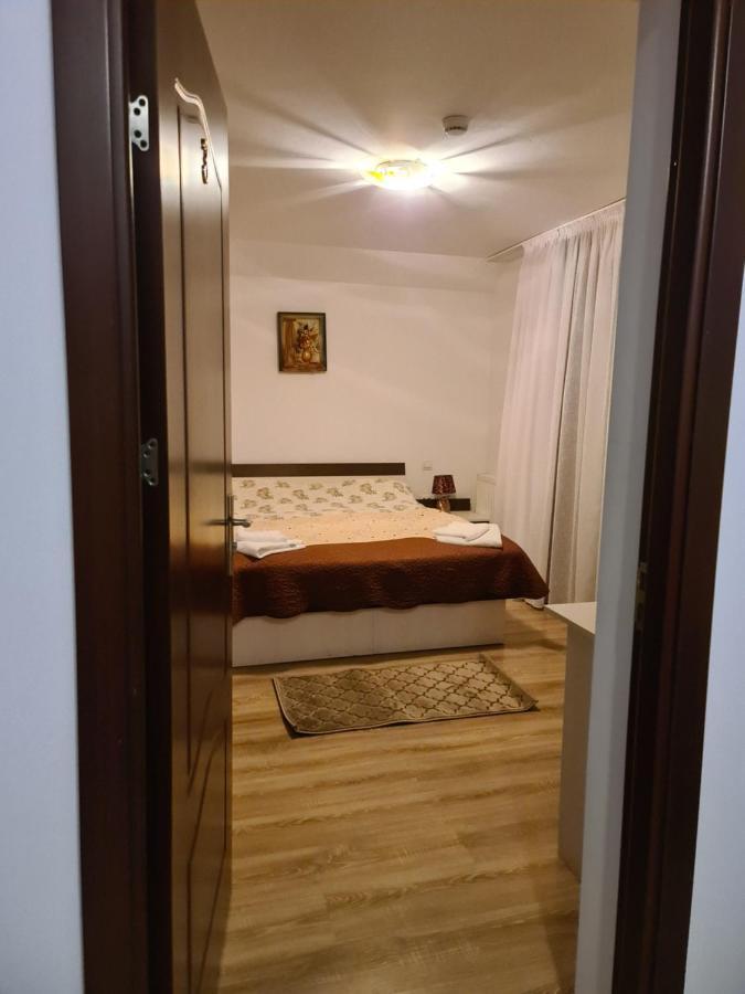 Candy Pensiune&Restaurant Dumbrava Roşie Dış mekan fotoğraf