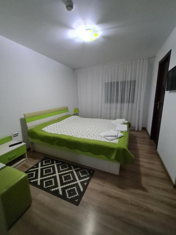 Candy Pensiune&Restaurant Dumbrava Roşie Dış mekan fotoğraf